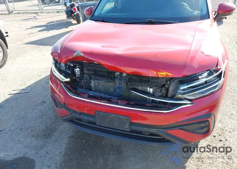 2022 Volkswagen Tiguan 2.0T Se из США, поврежденный, VIN 3VV2B7AX7NM130015